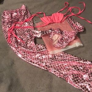 Girls mermaid bathing suit with tail